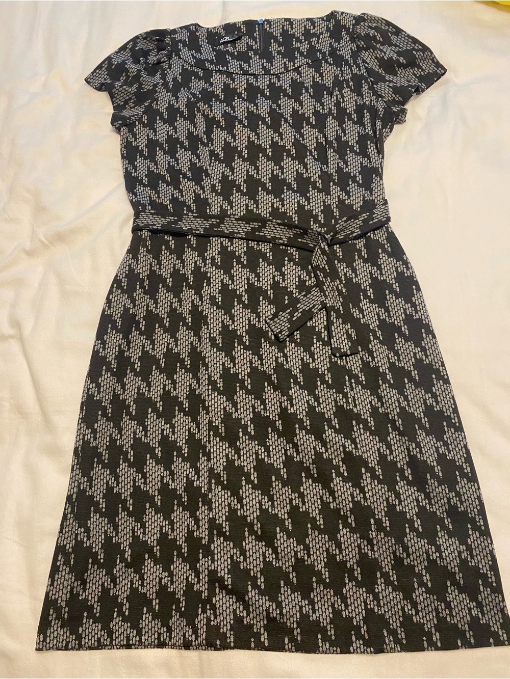 NEW AGB Dress Black & Gray Short Sleeve Houndstooth Belted Dress Size 12